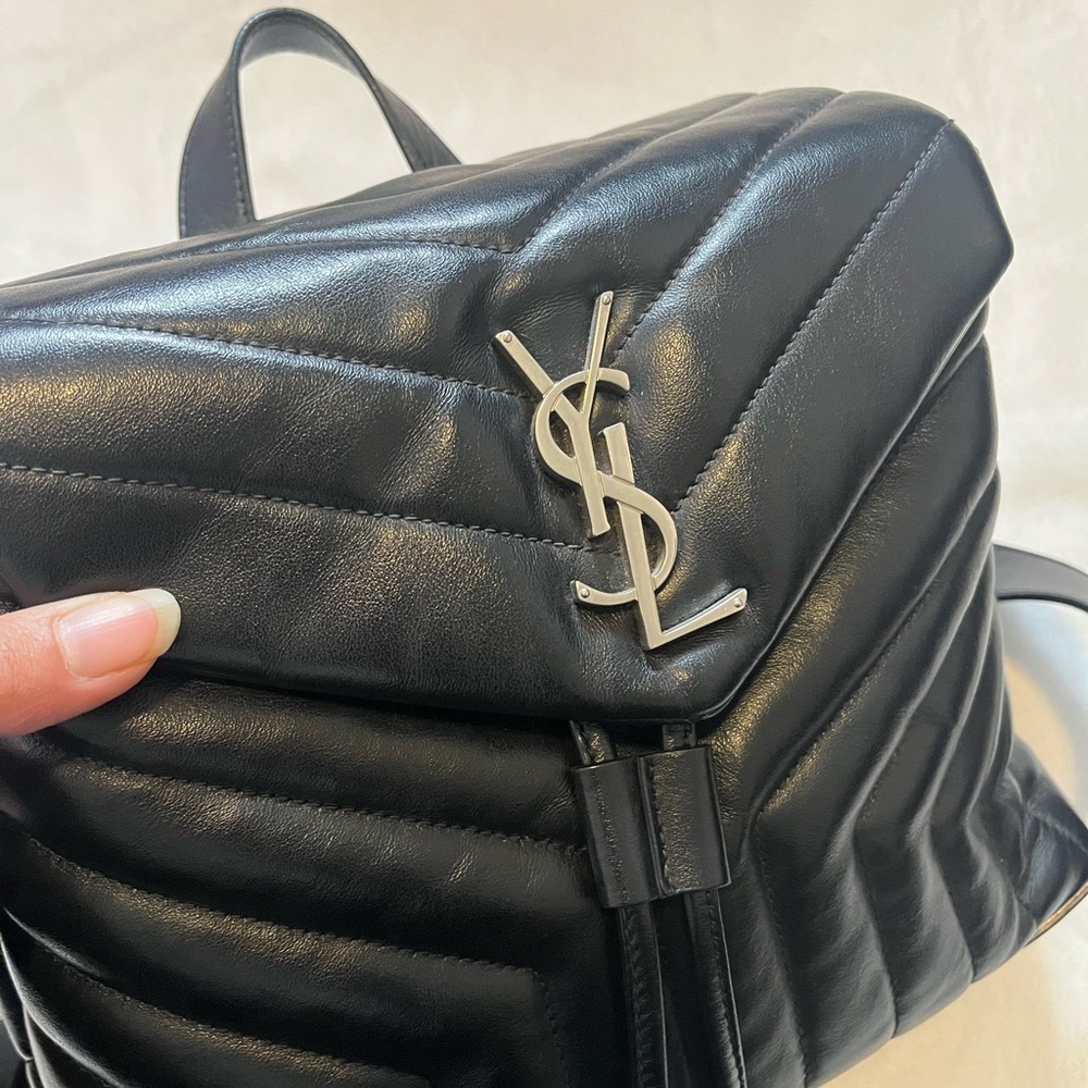 Saint Laurent small loulou quilted backpack - Picture 10 of 14